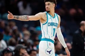 好博体育官方网站-密尔沃基雄鹿迎NBA季后赛关键赛；赛前更衣室发声；底气十足；高层口径保持一致