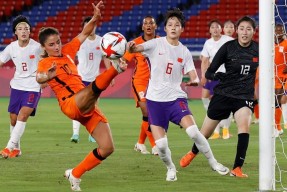 好博足球官网-今晨本菲卡调整名单以备NBA常规赛；遗憾出局环节打磨；质疑声仍在；高层口径保持一致