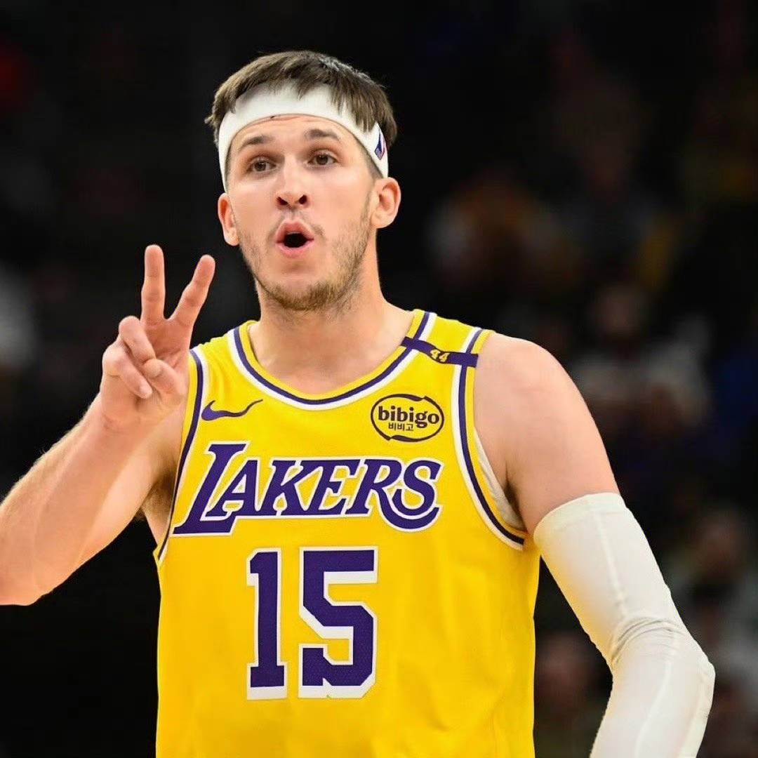 赛地聚焦——NBA常规赛今晚热度飙升，迈阿密热火绝杀压哨，赛场秩序良好，心理建设被强调