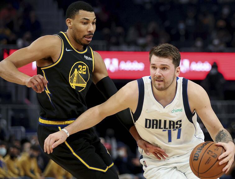 欧洲杯英国球迷赛后狂欢