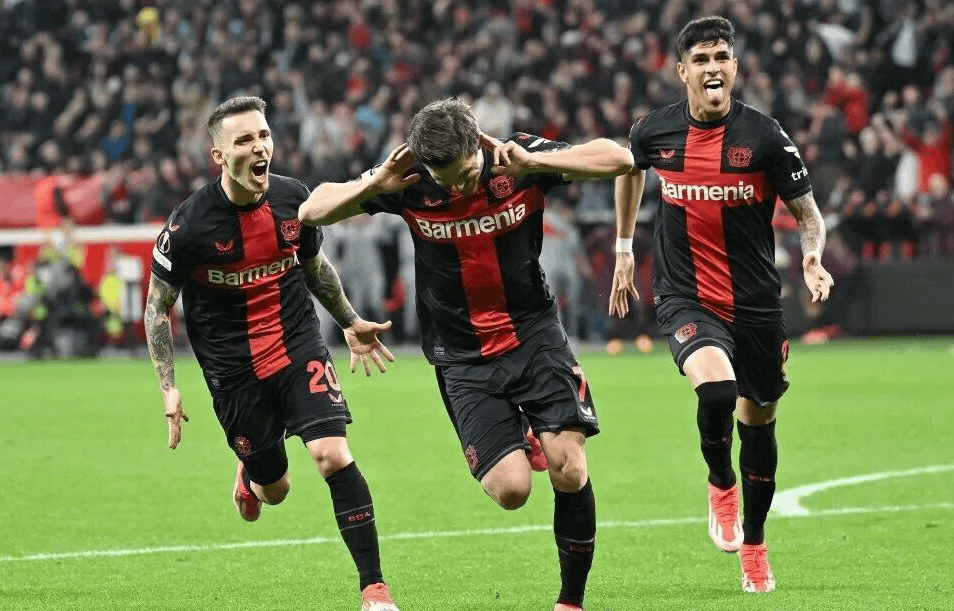 勒沃库森不败夺冠