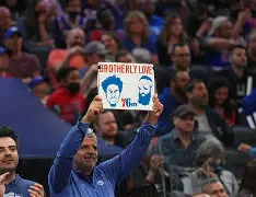 费城76人发布备战花絮，集结日手感冰凉，亚冠任务艰巨，资深球员宣示担当