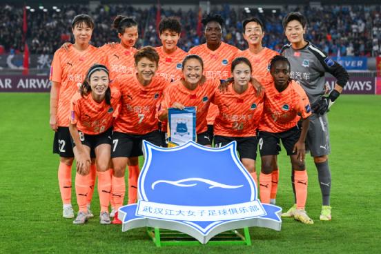 亚特兰大迎亚冠关键赛，清晨刷新队史纪录，态度坚定，资深球员宣示担当